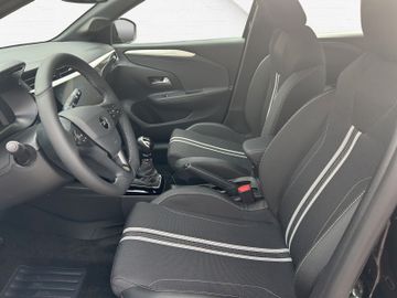 Fotografie 13 des Opel Corsa F GS Komfort-Paket Alllwetterreifen