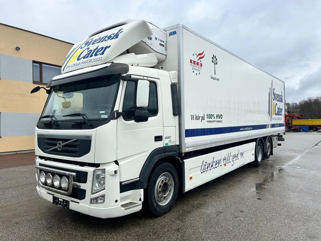 Volvo FM330 6X2*4 EURO5 + TERMO KING