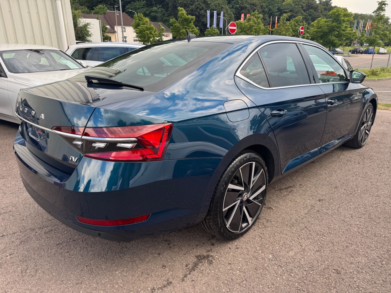 Fahrzeugabbildung SKODA Superb Lim. Style iV Leder+LED+ACC+Kamera