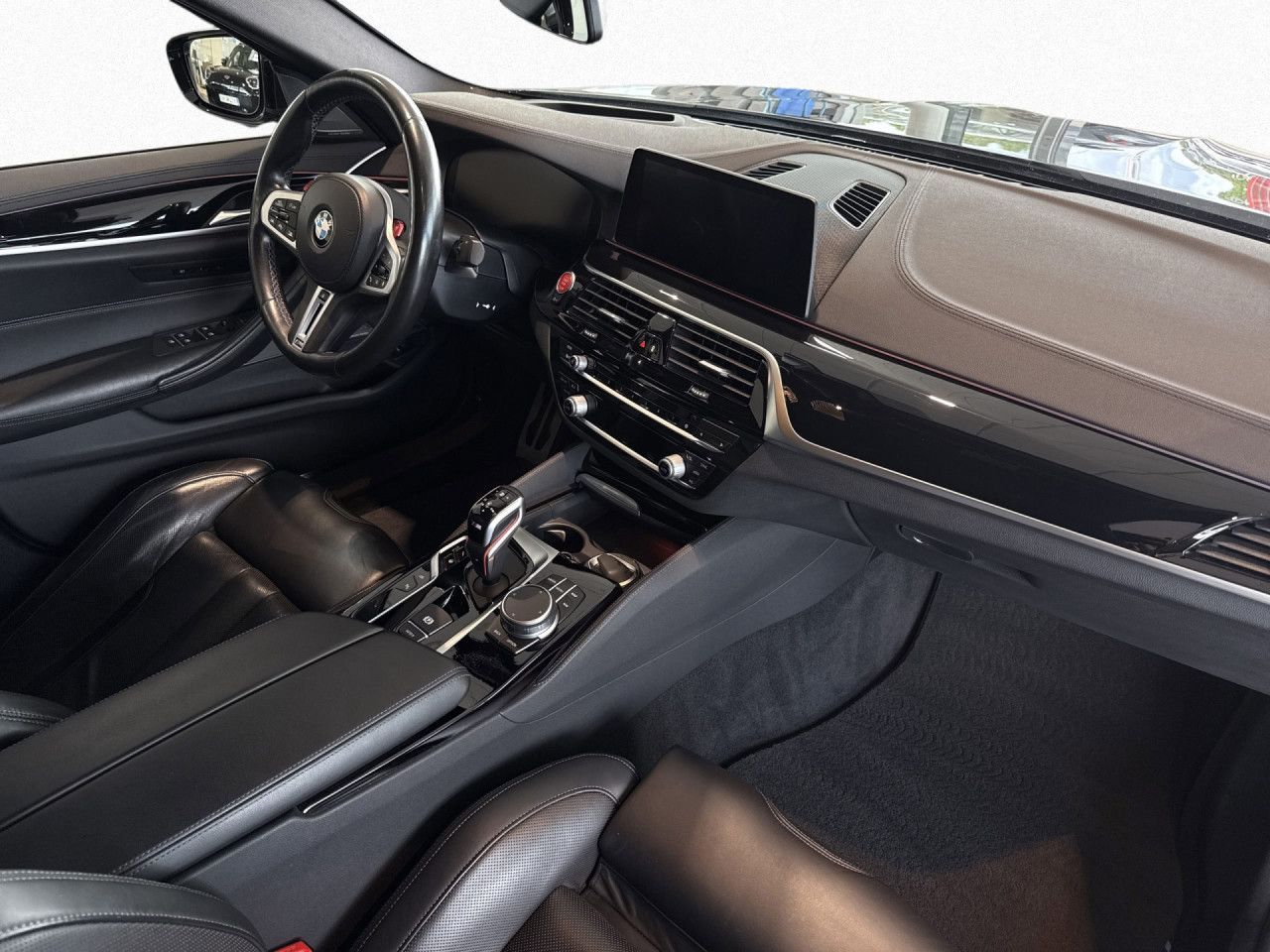 BMW M5 - Bild 10