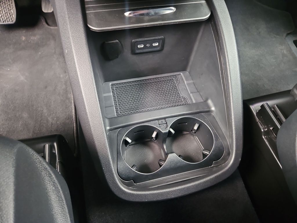 Fahrzeugabbildung Mercedes-Benz V 300 AVG extralang 4x4 8 Sitze elektr. ST STHZ