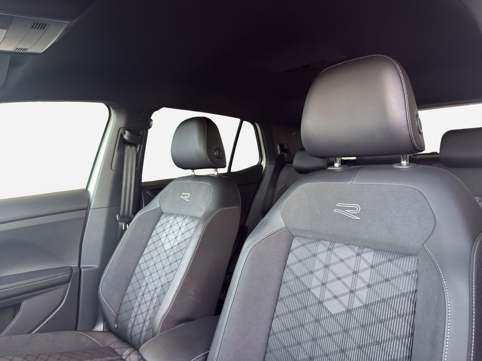 Volkswagen T-Cross - Bild 13