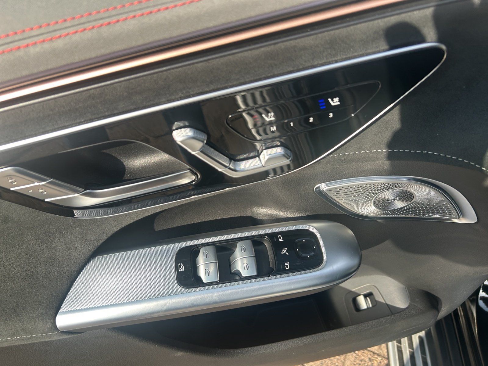 Fahrzeugabbildung Mercedes-Benz EQE53 SUV AMG Prem+ DYNAMIC+ Carbon TV Hyper HUD
