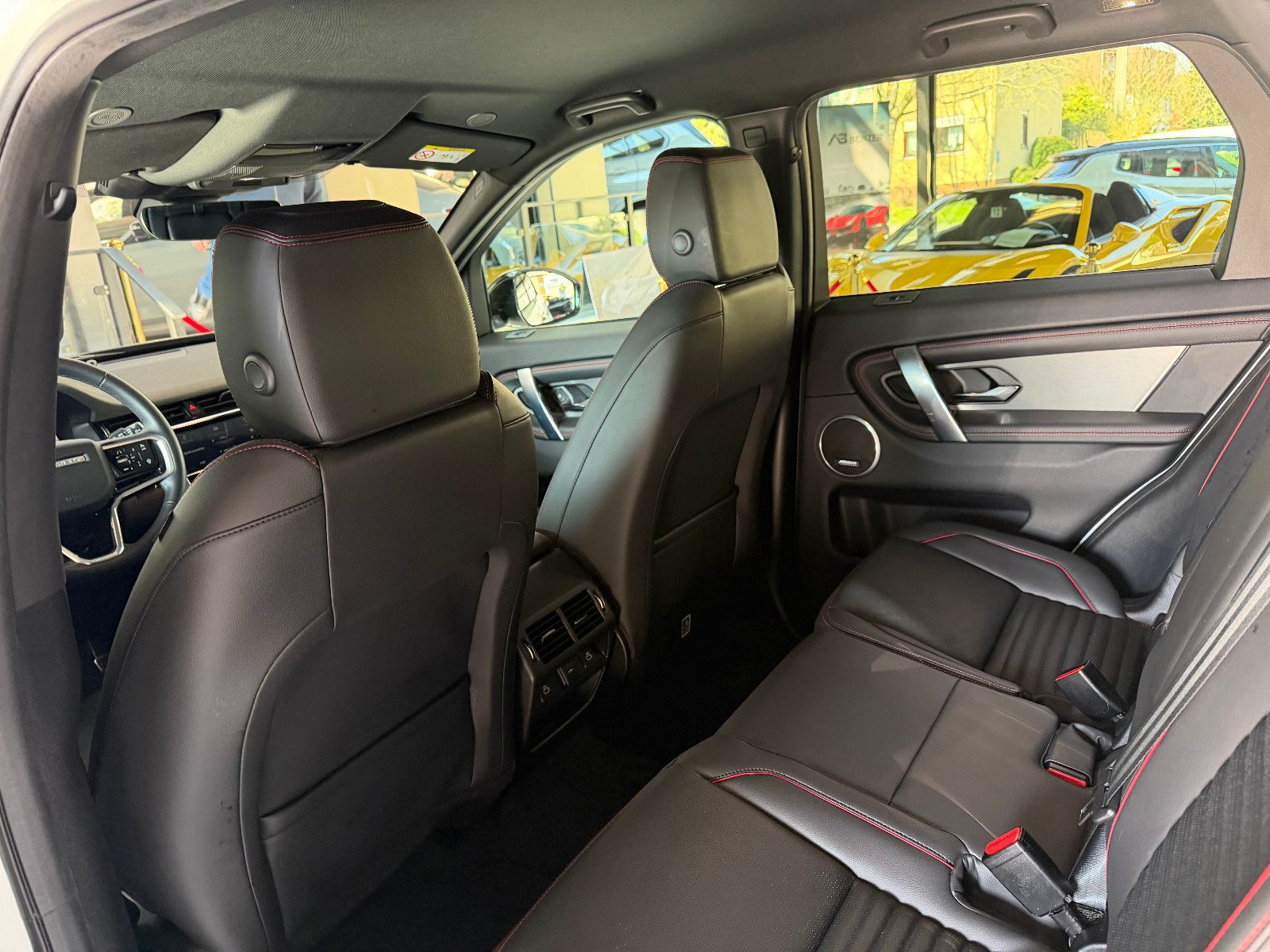 Fahrzeugabbildung Land Rover Discovery Sport R-Dynamic /MERIDIAN/CARPLAY/KAM