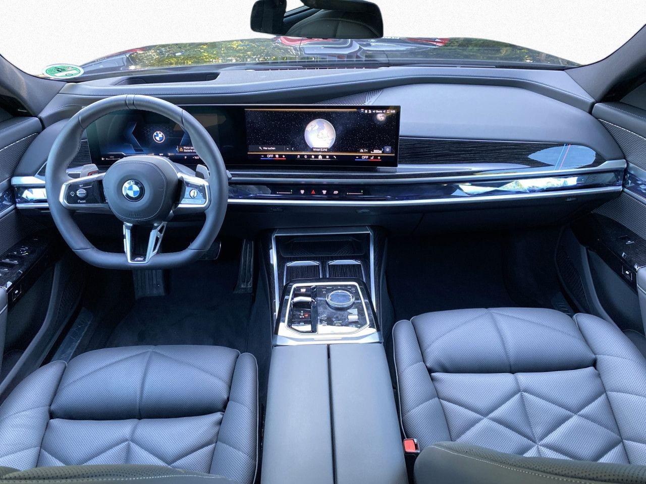BMW 740d xDr M Sport StHz,AHK,SkyL,B&W,AutoB,Iconic