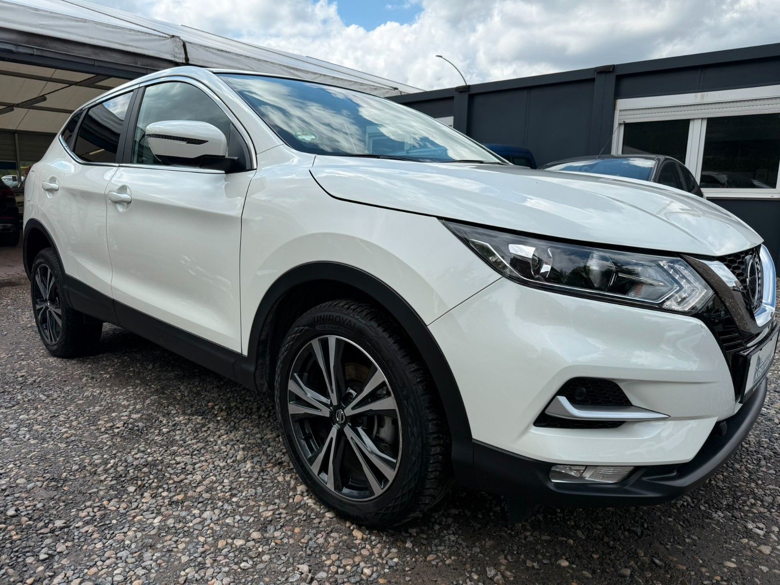 Fahrzeugabbildung Nissan Qashqai N-Connecta 4x4