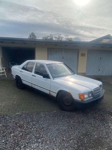 Mercedes-Benz Mercedes Benz W201 190E 2.0 5 Gang Bastler