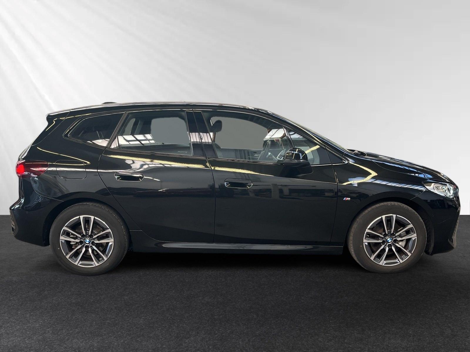 BMW 220 Active Tourer 220i Active Tourer M Sportpaket Parkass. 17"LMR, миниатюра 2