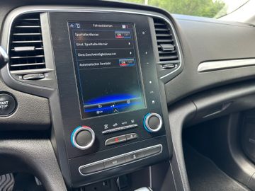Bild 15 Renault Megane IV Grandtour BOSE-Edition