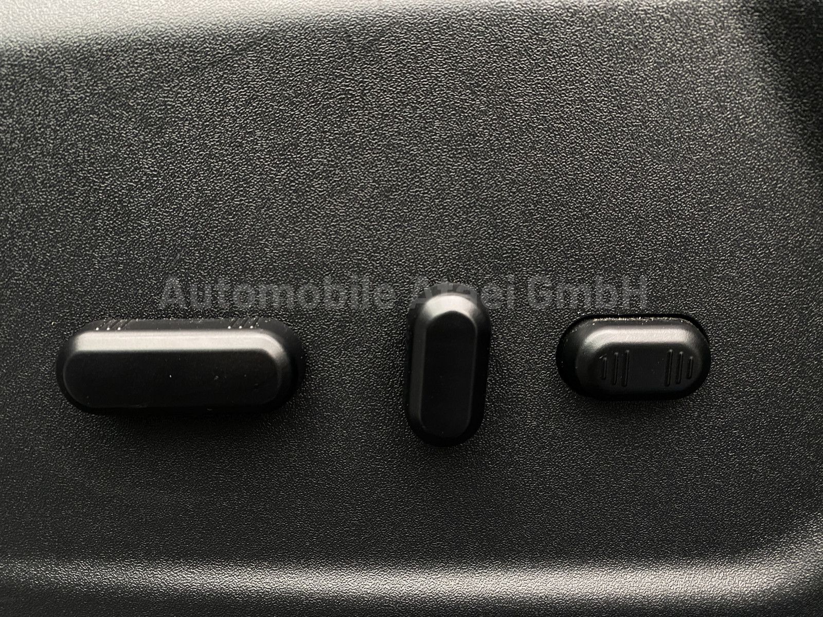 Fahrzeugabbildung Ford Transit 350 L3H2 Automatik *Facelift* NAVI (3813