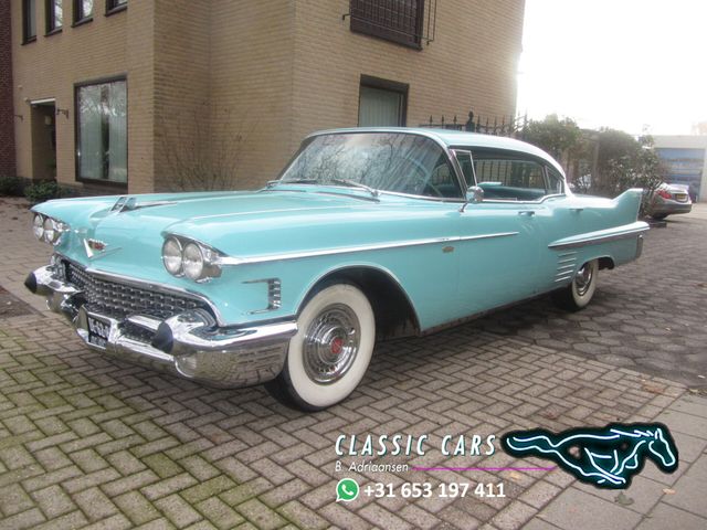 Cadillac Deville Sedan serie 62 schöne Auto 1958