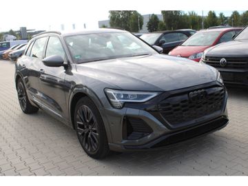 Audi Q8 e-tron - 5