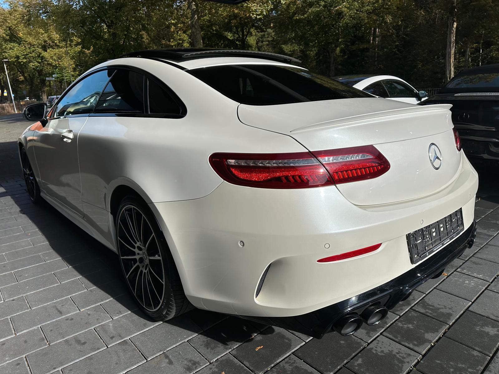 Mercedes-Benz E 300 Coupe AMG LINE/NIGHT/TOTW./WIDES/PANO/