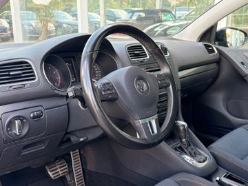 Volkswagen Golf - 11