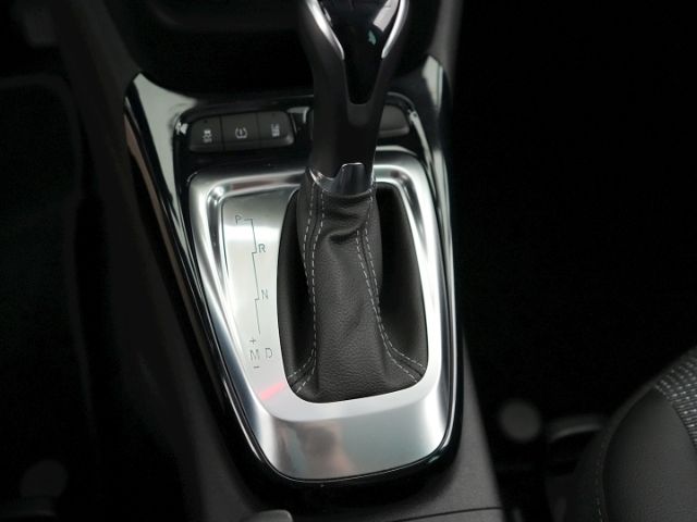 Crossland ELEGANCE AT+NAVI+RÜCKFAHRKAMERA+SITZ-/