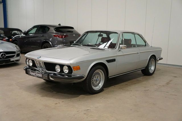 BMW 2800 CS E9 / Schalter / el. Schiebedach / Leder