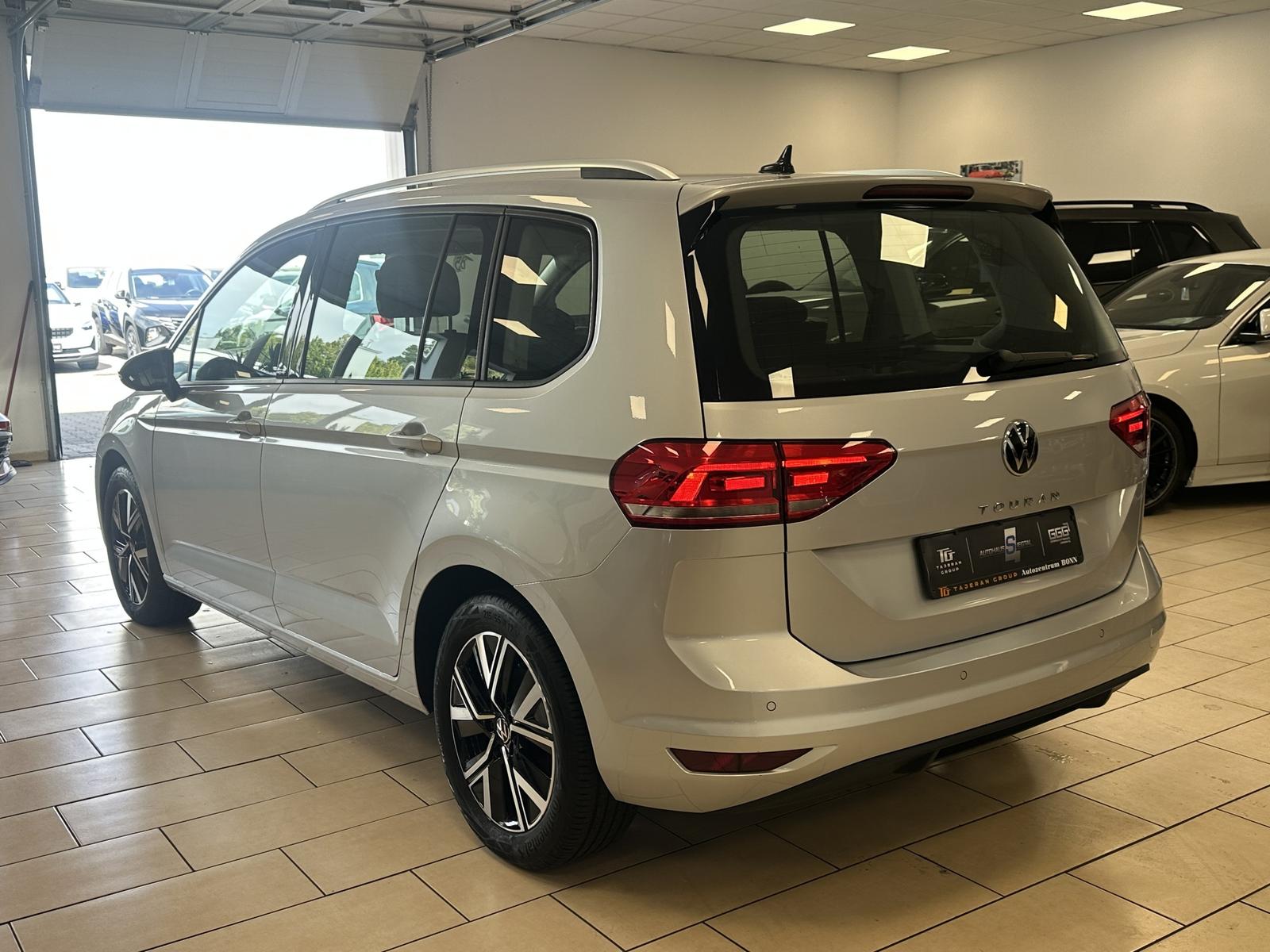 Volkswagen Touran Move 7Sitze AHK LED ACC SHZ PDC WSS heiz., миниатюра 3