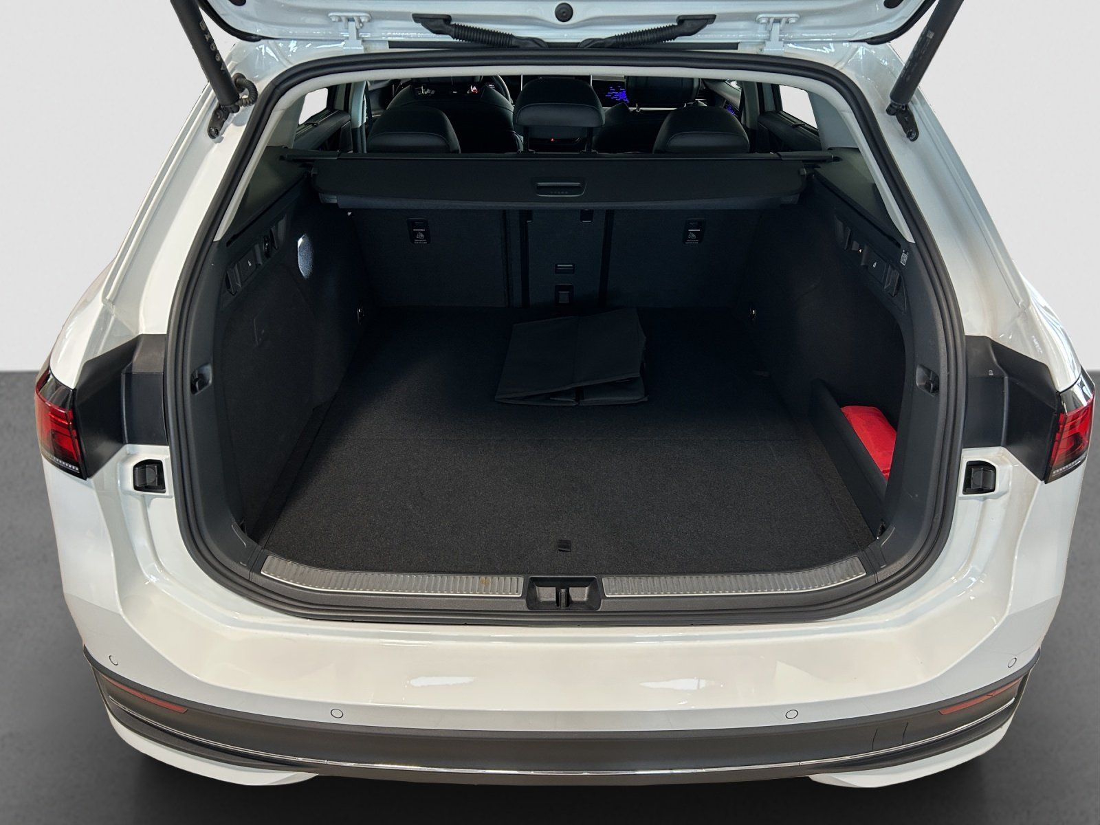 Volkswagen Passat - Bild 24