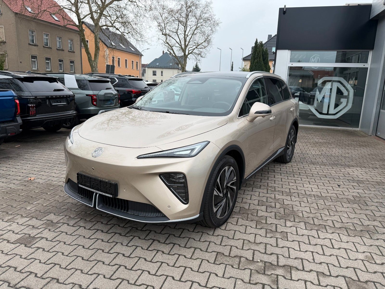MG S6 EV
