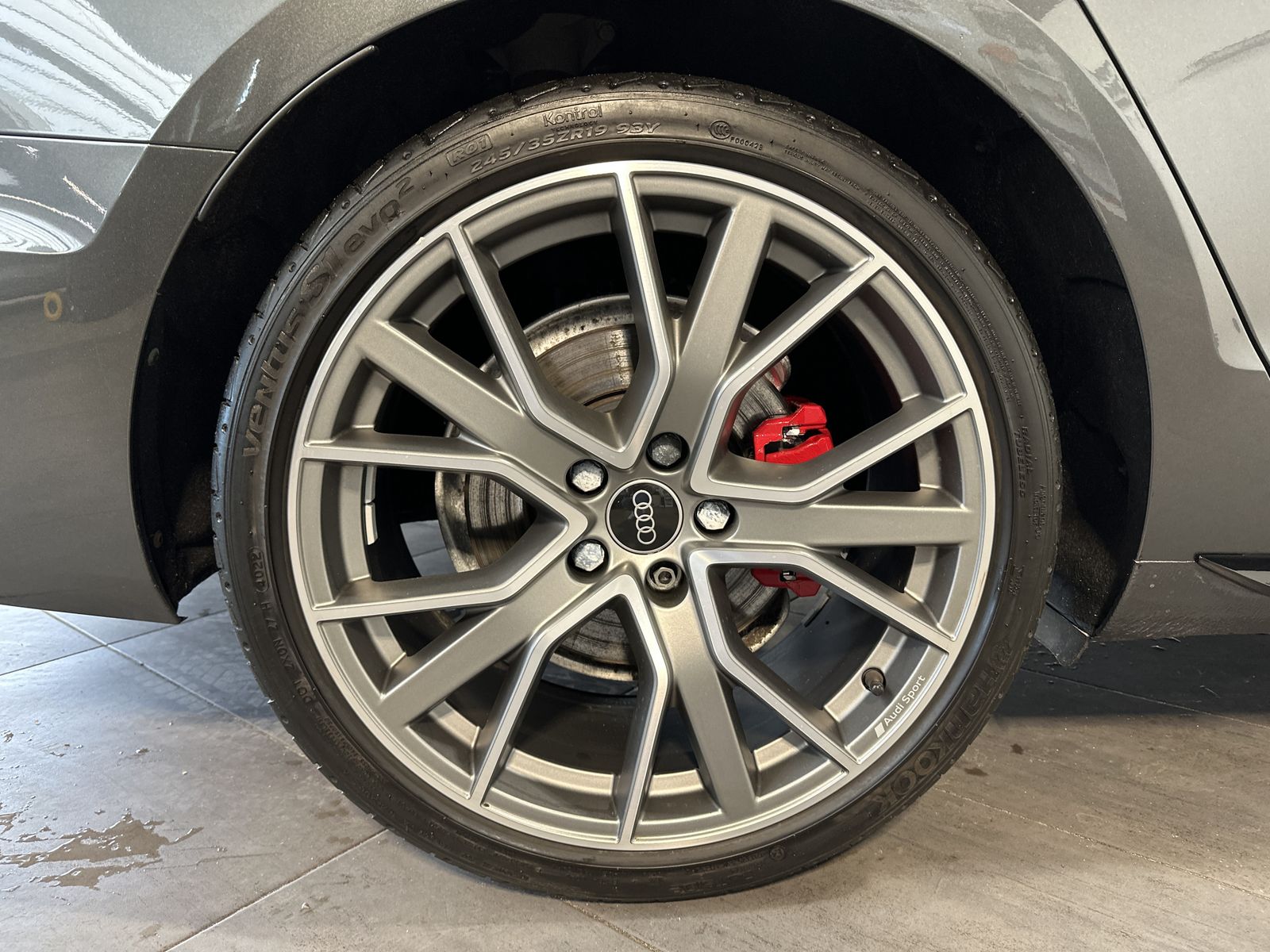 Fahrzeugabbildung Audi A4 Avant 40 TDI S-Line NAV+LED+PANO+DSP+19ZO+PP