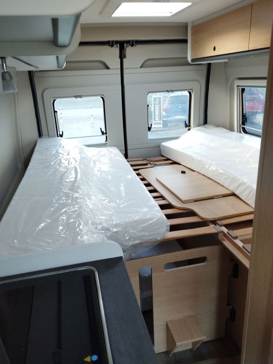 Fahrzeugabbildung Sunlight Adventure Cliff 602 Automatik, Dörr Edition, LTE