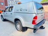 Toyota Hilux Double 2.5 D-CAB D-4D 4WD Klima 88000 Km - Toyota Hilux mit Diesel-Antrieb
