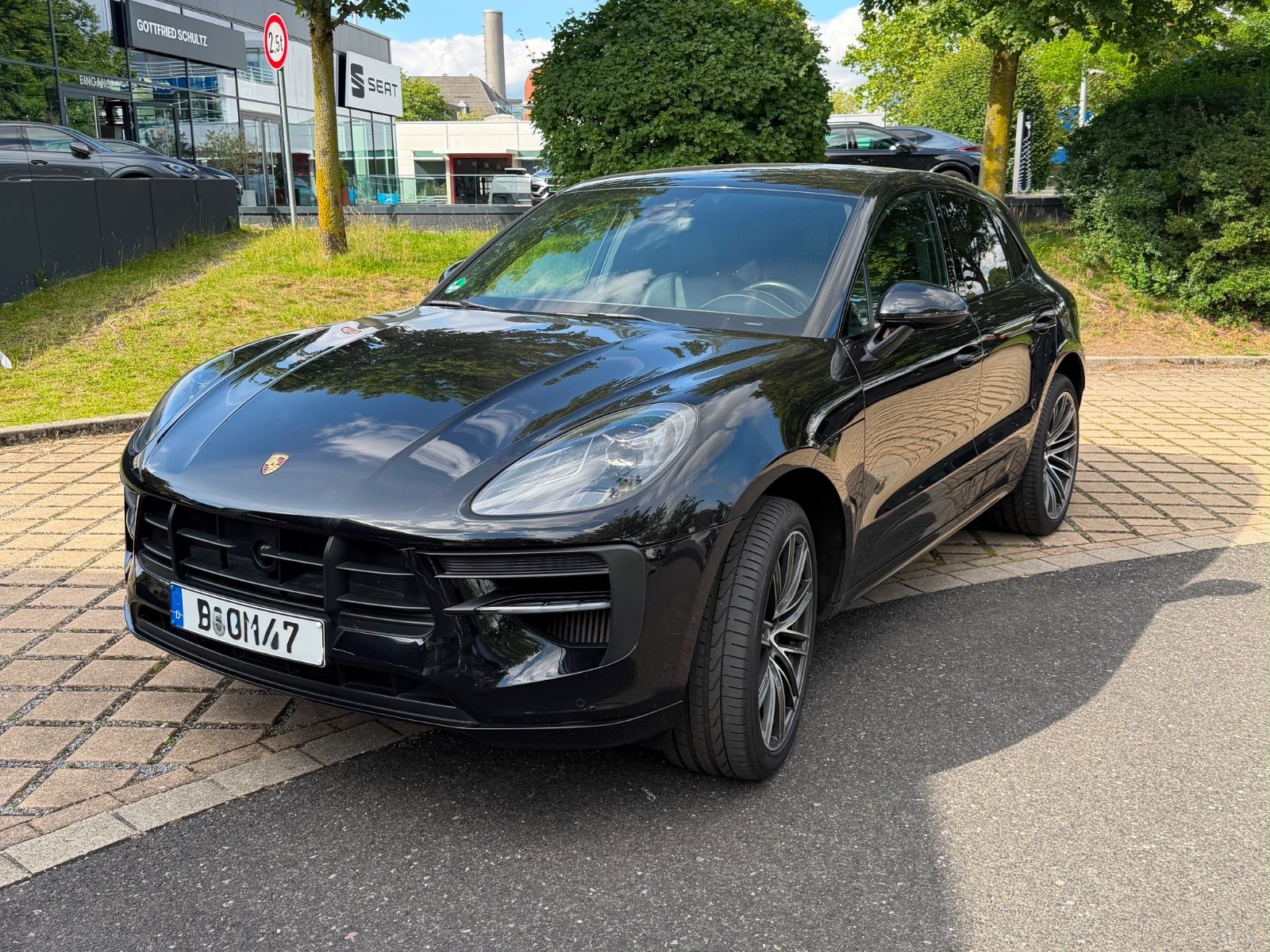 PORSCHE Macan S Approved bis 06.2027