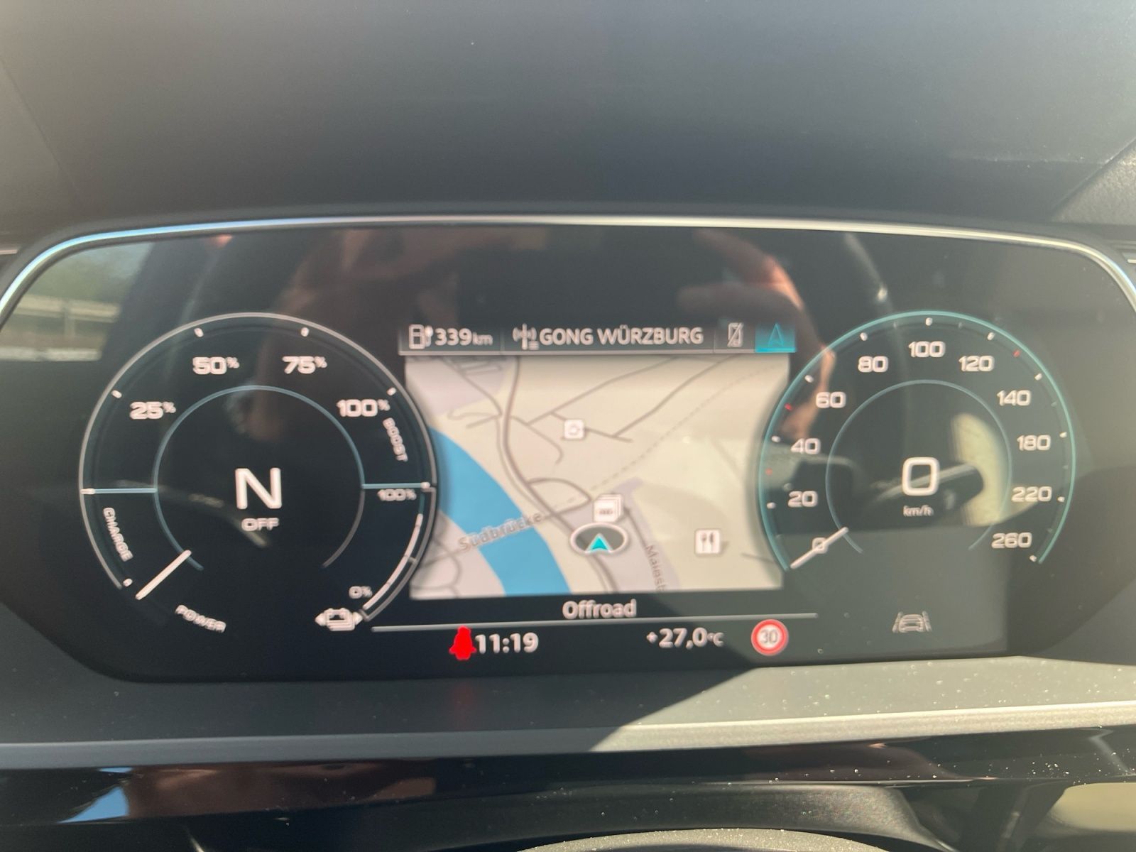 Audi Q8 e-tron - Bild 12