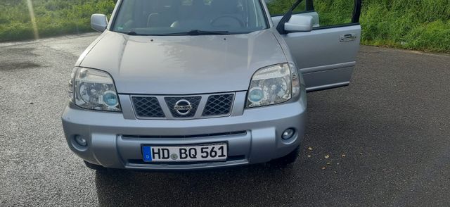 Nissan X-Trail 4x4 comfort 2.2  neur tuv