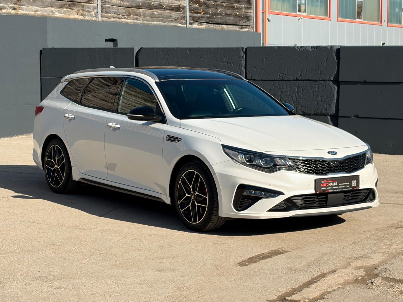 Fahrzeugabbildung Kia Optima SW 1,6 T-GDI DCT GT Pano H&K ACC SHZ LHZ