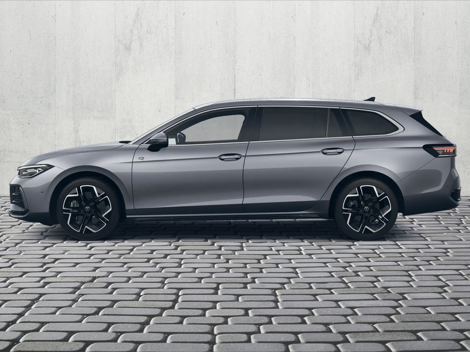 Passat 2.0 TDI 4M R-LINE *AHK*DCC*NAVI*