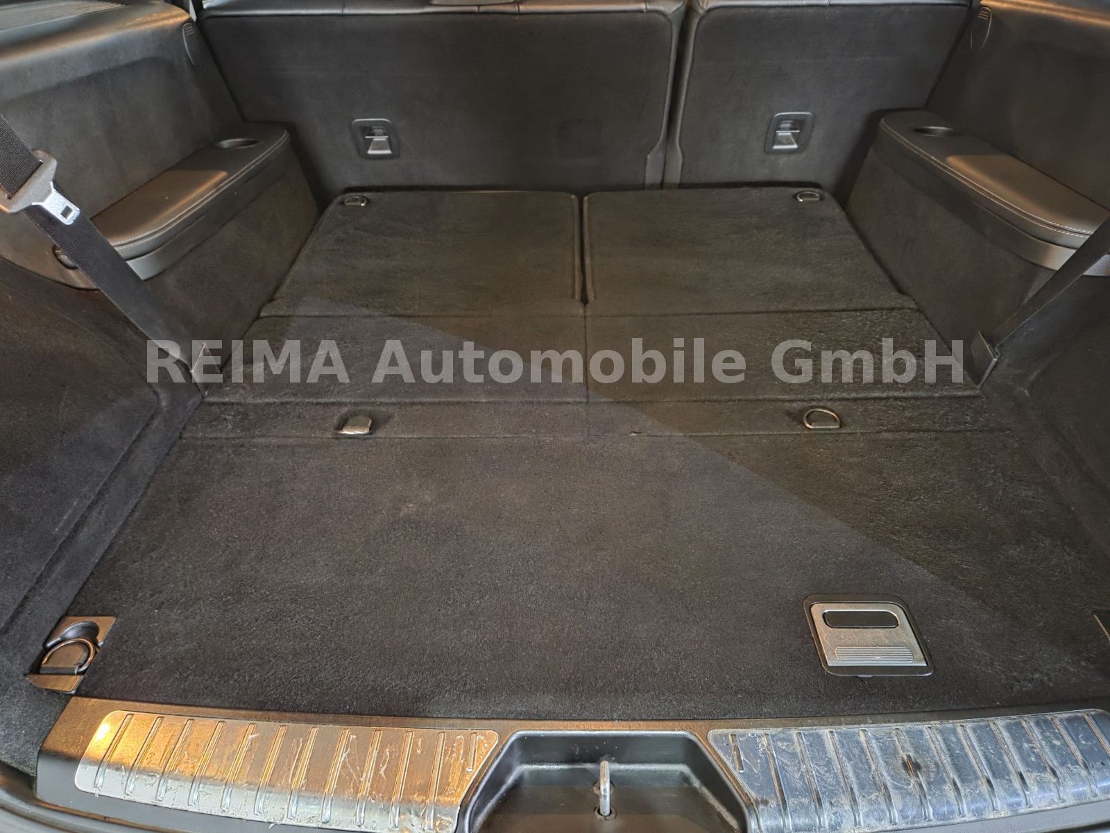 Fahrzeugabbildung Mercedes-Benz GL 350 BlueTec 4Matic, 7 Sitzer, Leder, AHK