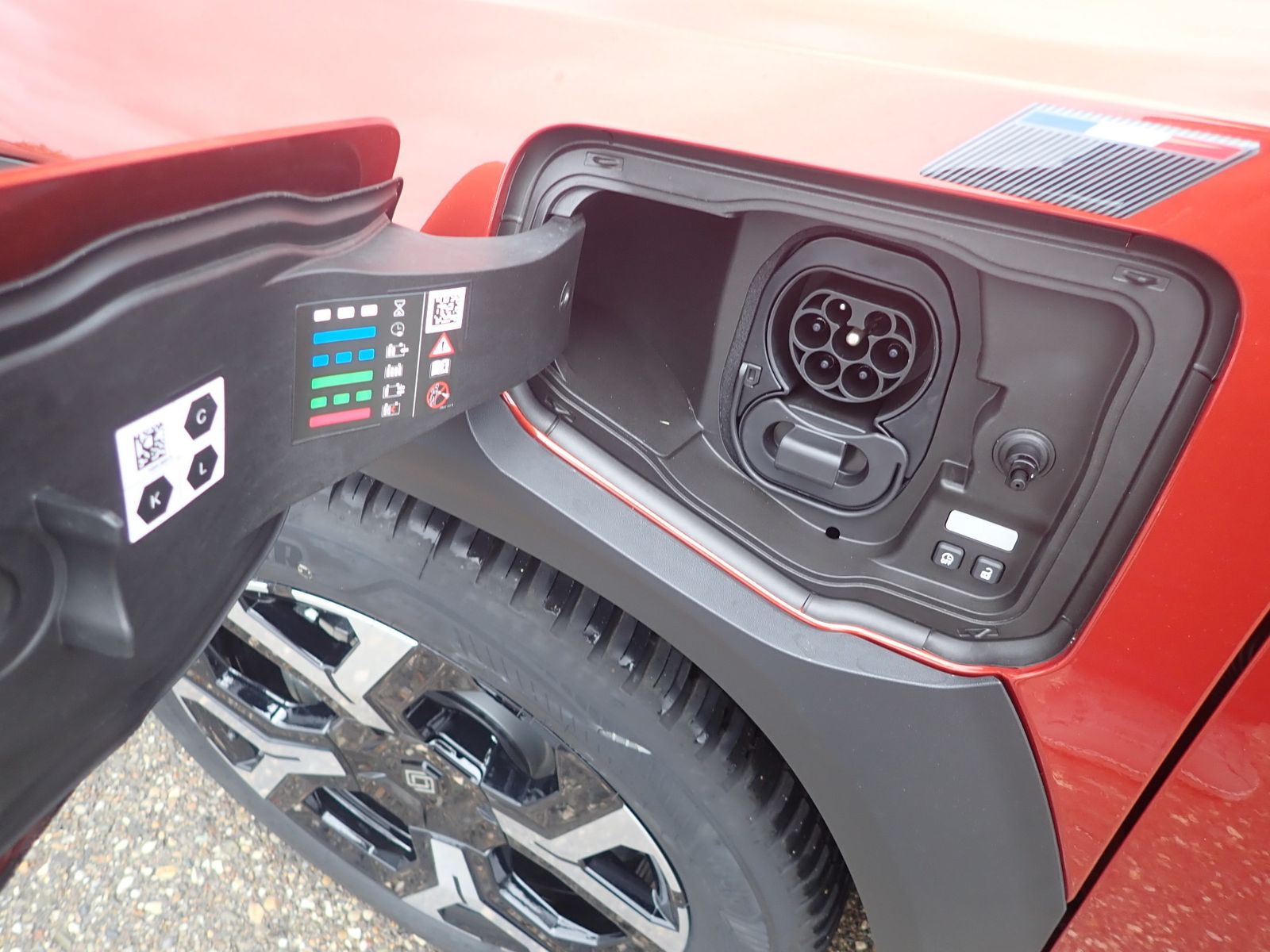 Fahrzeugabbildung Renault R 4 E-Tech elektrisch Techno 150 Comfort Range