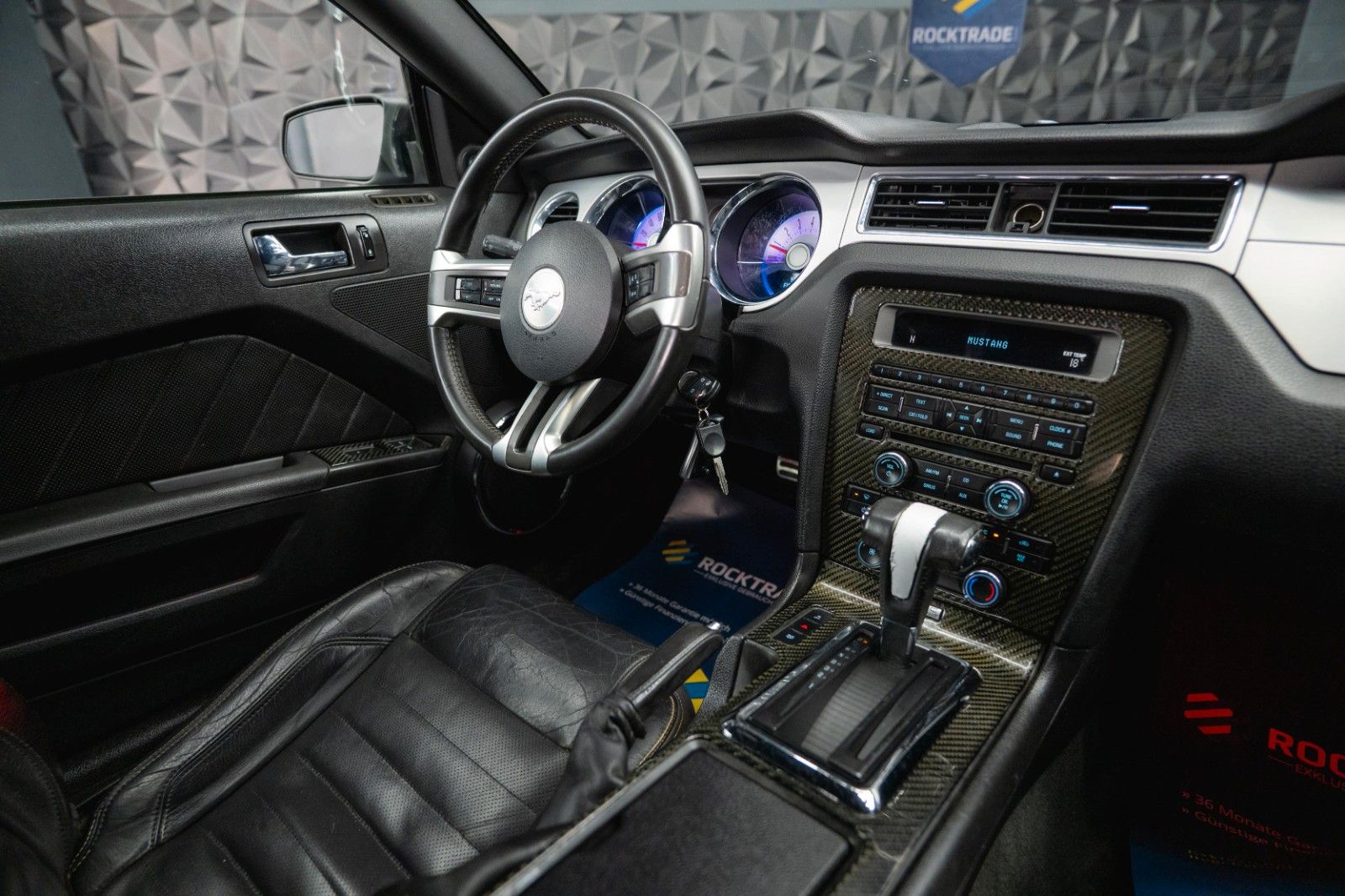 Fahrzeugabbildung Ford Mustang 3.7 V6 GT Cabrio | TÜV 2028 | 4Season