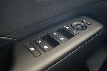 Hyundai KONA 1.6 T-GDI DCT 4WD NAVI-LED-ACC-4xSHZG-