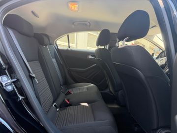 Mercedes A 180 - 12