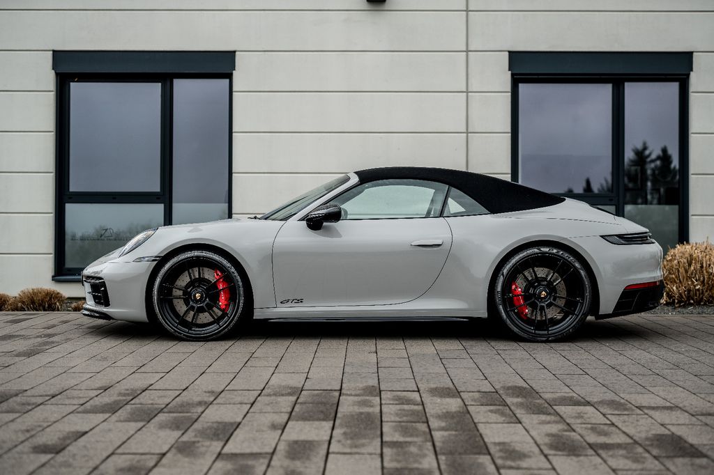 Porsche 911 Carrera GTS Cabriolet