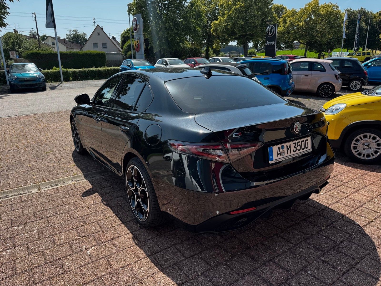 Fahrzeugabbildung Alfa Romeo Giulia MY23 Veloce 2.2 Diesel 210PS MEMORY NAVI