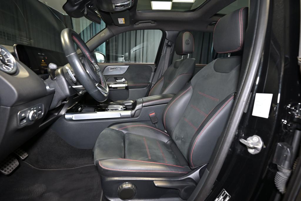 Mercedes-Benz GLB 4M AMG/PANO/AHK/LED/NAVI, миниатюра 3