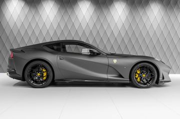 812 6.5 V12 Superfast MATT GREY FULL CARBON PACK