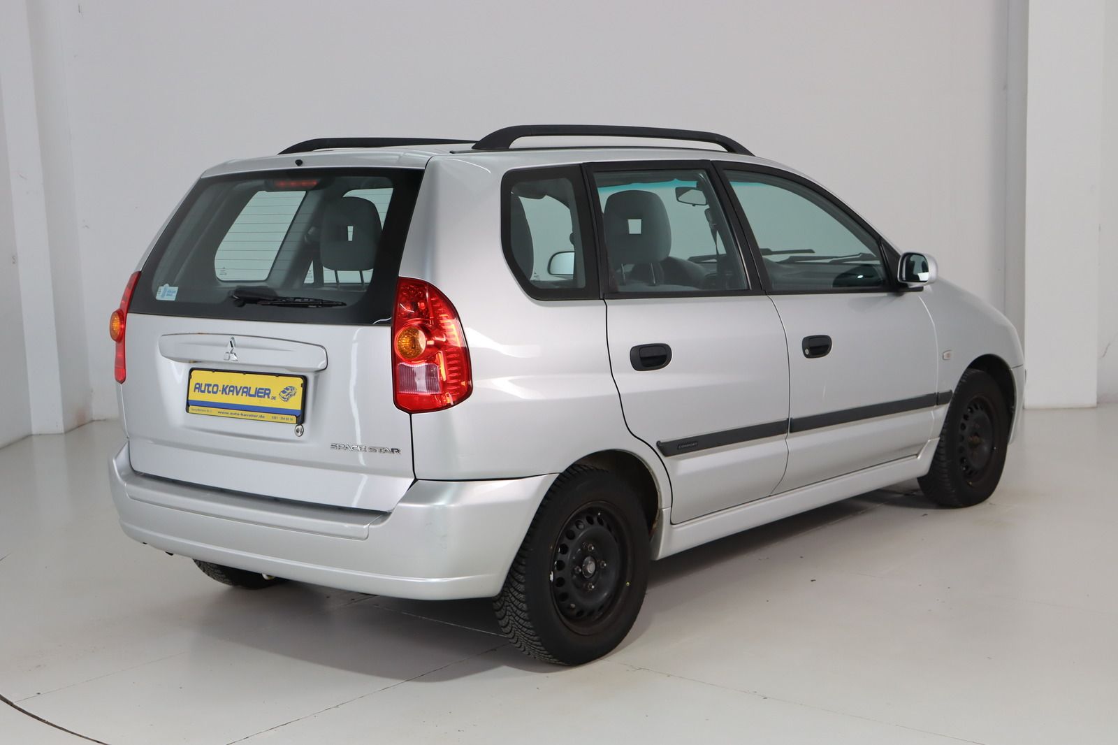 Fahrzeugabbildung Mitsubishi Space Star 1.6 Comfort Automatik HU/AU neu