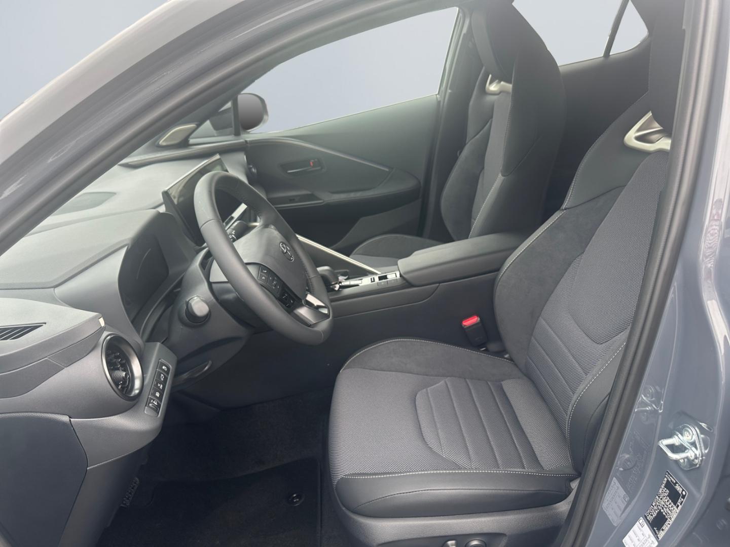 Toyota C-HR 2.0 PHEV LOUNGE *ELEKTR.HECKKL.*CAM*SHZ*LHZ
