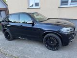 BMW X5 M50 M50d - - BMW X5 M50 aus 2013
