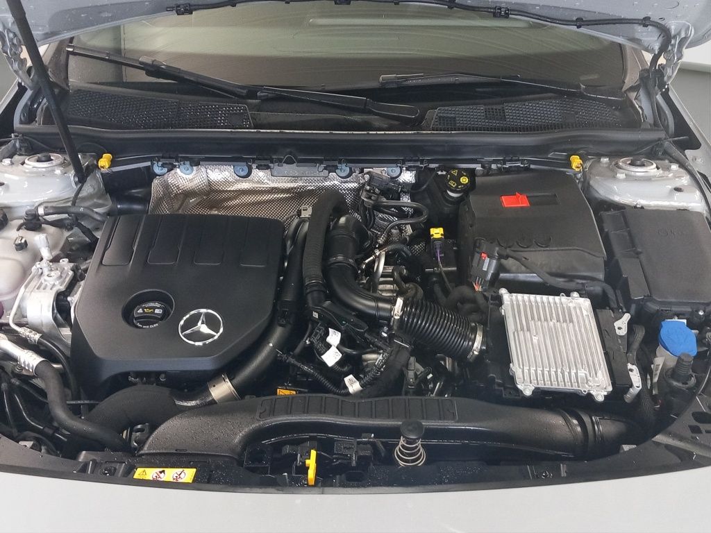 Fahrzeugabbildung Mercedes-Benz CLA 200 Shooting Brake AMG*Night*Navi*Pano*360°
