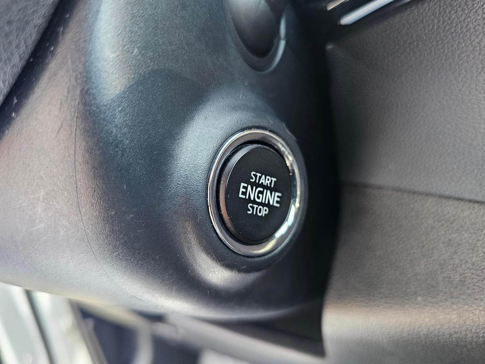Skoda Karoq 1.5 TSI DSG Sportline+NAVI+ACC+eKLAPPE+AHK