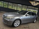 BMW 525d Touring AUTOMATIK LEDER/PANO/MEMORY/AHK - BMW 525 aus 2008: Kombi