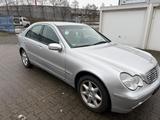 Mercedes-Benz Mercedes Benz C240 Automatik 1.Hand - Mercedes-Benz C 240 in Duisburg