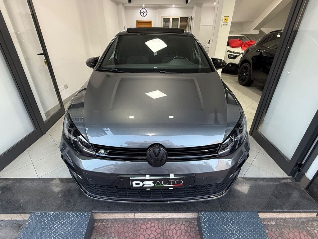 Image of Volkswagen Golf