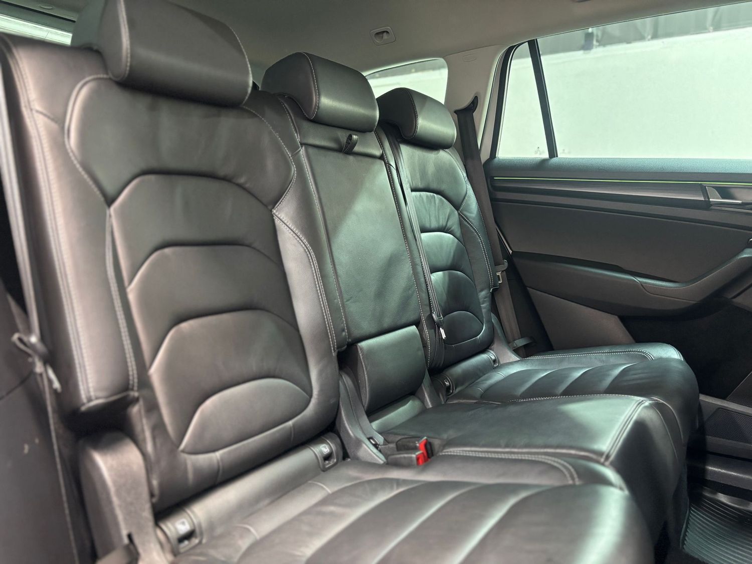 Fahrzeugabbildung SKODA Kodiaq 4x4#LED#ACC#Spur#Standh.#Ambiente#Leder#K
