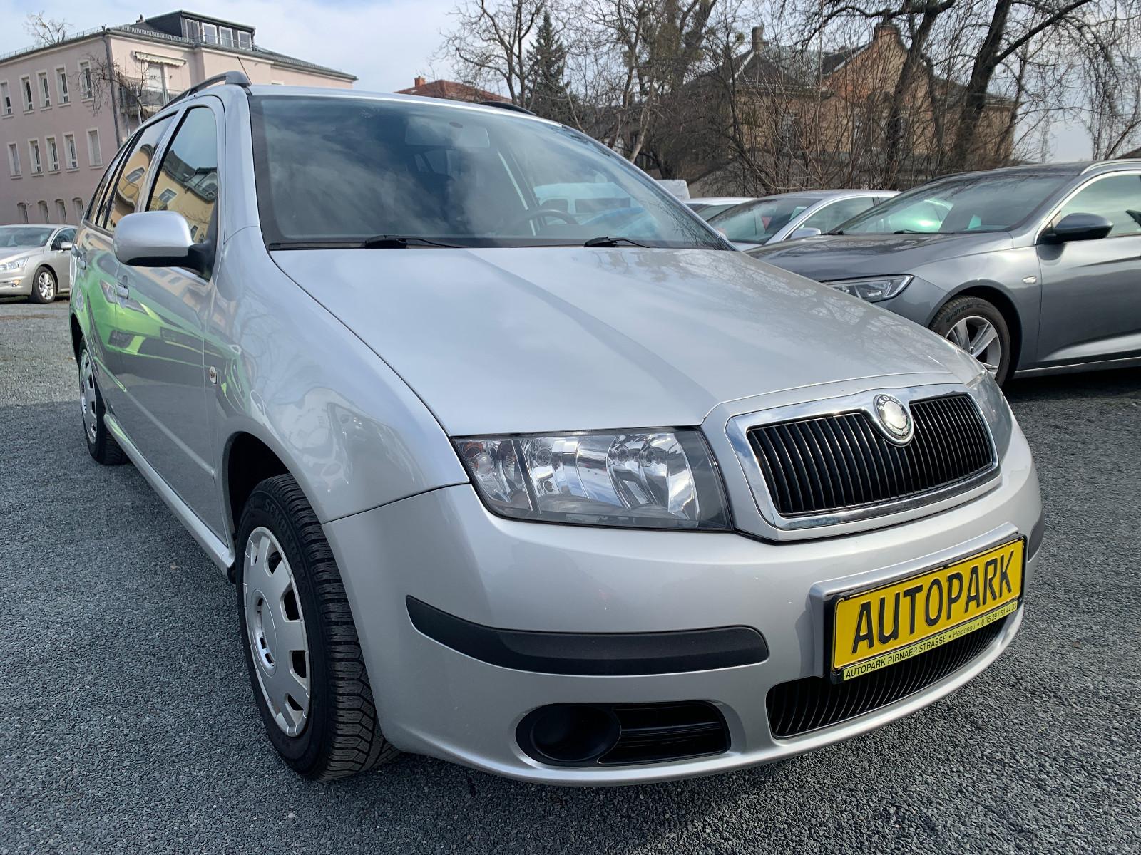 Skoda Fabia 2007 — салон